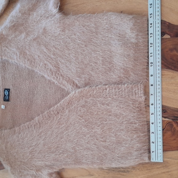 EUC- Kaelen Genuine Mohair Cardigan - Picture 11 of 16